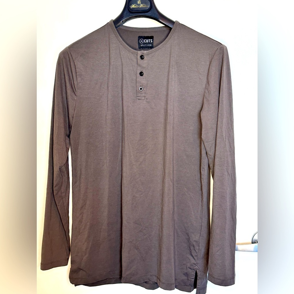 Men’s Cuts long sleeve t shirt